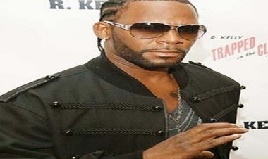 अमेरिकी पॉप गायक आर केली को यौन अपराधों के लिए 30 साल कैद की सजा