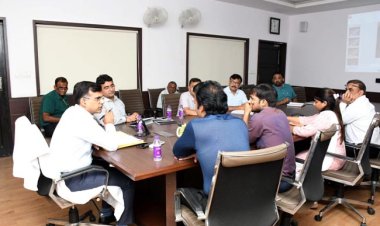 मंडलायुक्त ने कुम्भ 2025 के कार्यों की बिंदुवार समीक्षा कर दिये निर्देश