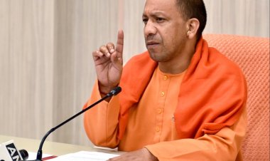 सीएम योगी की पहल, हेलीकॉप्टर से कावंड़ियों पर होगी पुष्प वर्षा