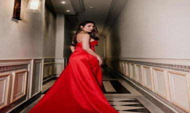 सोशल मीडिया पर छाया मलाइका अरोड़ा का रॉयल लुक