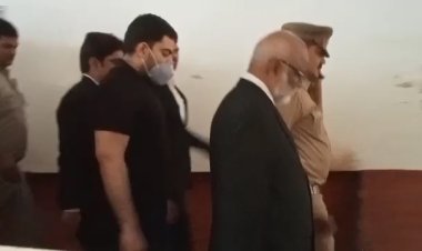 अतीक के छोटे बेटे ने कोर्ट में किया आत्मसमर्पण