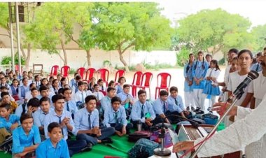 मनोज गुप्ता आठ भाषाओं में देशभक्ति गीतों का प्रशिक्षण देने के लिए मैनपुरी आमंत्रित