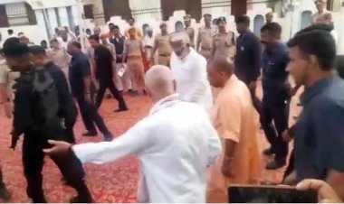 मुख्यमंत्री योगी ने सांसद विनोद सोनकर के स्वर्गीय पिता को दी श्रद्धांजलि