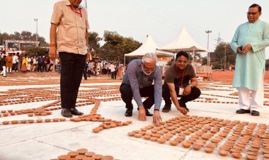 दीपोत्सव के लिए दोगुना है वॉलंटियर्स का उत्साह, दीयों से बनाया जा रहा राम मंदिर