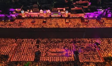 प्रधानमंत्री मोदी और मुख्यमंत्री योगी ने दीपोत्सव कार्यक्रम का किया अवलोकन