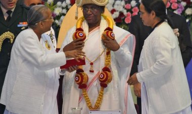 'आज के भारत' की दुनिया में अग्रदूत की भूमिका : राष्ट्रपति