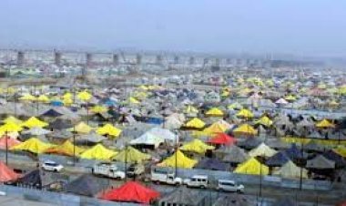 तंबुओं की नगरी में आस्था का जयकारा, यहां ठंड भी ठिठकने को मजबूर