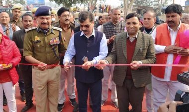 माघ मेला : मुख्य कार्यकारी अधिकारी ने राज्य स्तरीय खादी प्रदर्शनी का किया उद्घाटन