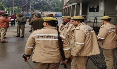 विरोध के बावजूद कड़ी सुरक्षा के साथ कानपुर में रिलीज हुई पठान मूवी