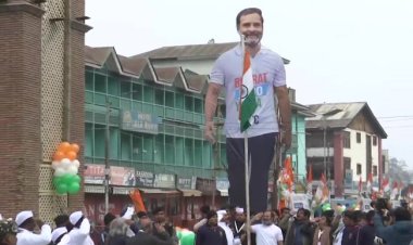 राहुल गांधी ने लाल चौक में फहराया तिरंगा, भारत जोड़ो यात्रा अपने अंतिम पड़ाव पर