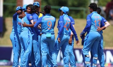 भारत ने इंग्लैंड को सात विकेट से हराकर जीता अंडर-19 महिला टी-20 विश्व कप का खिताब