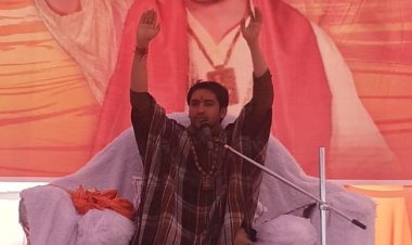 बागेश्वर धाम के पीठाधीश्वर ने हिन्दू राष्ट्र बनाने को लेकर की चर्चा