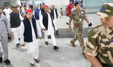 कोलकाता दौरे पर गए सपा अध्यक्ष अखिलेश यादव