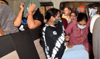 कानपुर में तीन स्पा सेंटर पर छापेमारी, तेरह लड़कियां एवं सात युवक गिरफ्तार