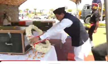 बलिदानी रुचिन रावत का पार्थिव शरीर पहुंचा एयरपोर्ट, मुख्यमंत्री ने दी श्रद्धांजलि