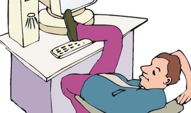 कई वर्षों से एक जगह जमे लिपिक, लाइब्रेरियन व चपरासी के तबादले की मांग