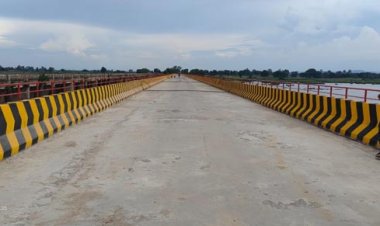 नारीबारी से कोरांव मार्ग पर मवैया-गौरा में दो लेन पुल बनकर हुआ तैयार