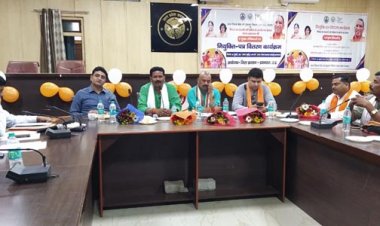 प्रयागराज में नौ मुख्य सेविकाओं को मिला नियुक्ति पत्र