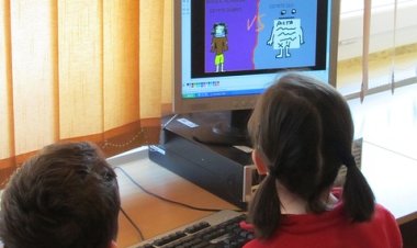 इंटरनेट की पहुंच से भारतीय बच्चों पर बढ़ता संकट