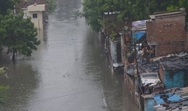 उत्तर प्रदेश के 25 जिलों में 30 मिमी से अधिक बारिश, 168 गांव बाढ़ से प्रभावित