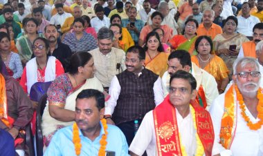 शिल्पकारों का मान बढ़ाने वाले नरेन्द्र मोदी का भारत को आर्थिक महाशक्ति बनाने का पूरा हो संकल्प : नंदी