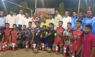 म्योहाल हॉस्टल ने जीती मानसून वॉलीबाल प्रतियोगिता की ट्रॉफी