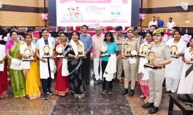 मिशन शक्ति विशेष अभियान में उत्कृष्ट कार्य करने वाली 12 महिलाएं सम्मानित