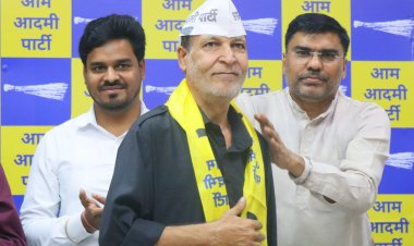 दिल्ली में कांग्रेस को बड़ा झटका, आम आदमी पार्टी में शामिल हुए कांग्रेस के कई नेता