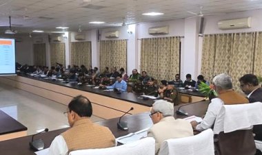 प्रभारी मंत्री ने माघ मेला एवं महाकुम्भ के तैयारियों की समीक्षा कर दिये निर्देश