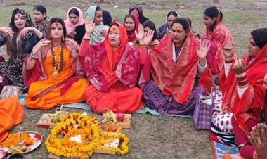 किन्नर अखाड़ा ने माघ मेला में शिविर के लिए किया भूमि पूजन