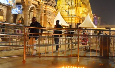 अयोध्या में प्राण प्रतिष्ठाः काशी में मनी दिवाली, मंदिर-बाजार और घर रोशनी से नहाएं