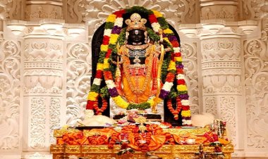 श्रीरामलला के अलौकिक रूप देख श्रद्धालु हुए मंत्रमुग्ध, भक्तों की उमड़ी भीड़