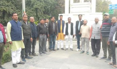 अनियमितता के घेरे में सरप्लस शिक्षकों की सूची पर एकजुट करेगा विरोध