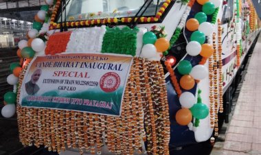 गोरखपुर-लखनऊ वंदे भारत के प्रयागराज तक विस्तार पर भव्य समारोह