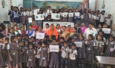 विश्व पृथ्वी दिवस पर किन्नर महामंडलेश्वर ने किया जागरूक, दिलाई शपथ