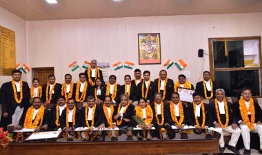 हाईकोर्ट बार एसोसिएशन की नवनिर्वाचित कार्यकारिणी ने पदभार संभाला