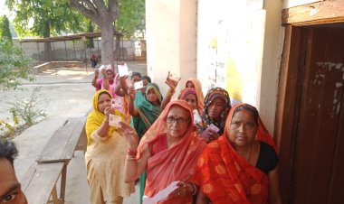 उप्र की 14 सीटों पर एक बजे तक 37.23 प्रतिशत मतदान, अम्बेडकर नगर अव्वल