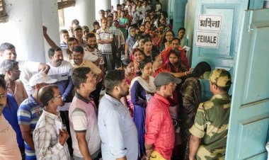 पश्चिम बंगाल की 9 लोकसभा सीटों पर मतदान शुरू, इन दिग्गजों की चुनावी किस्मत दांव पर