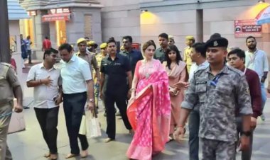 नीता अंबानी ने बाबा विश्वनाथ के दरबार में लगाई हाजिरी, बेटे के विवाह का निमंत्रण दिया