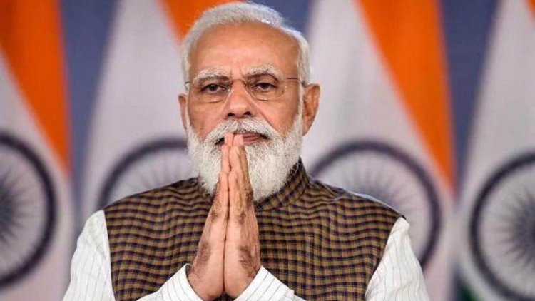 प्रधानमंत्री मोदी ने स्वामी विवेकानंद को श्रद्धांजलि अर्पित की