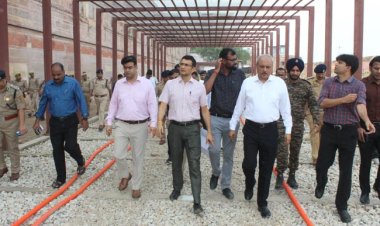 मेला व पुलिस प्रशासन के अधिकारियों ने महाकुम्भ के सौन्दर्यीकरण कार्यों का निरीक्षण किया