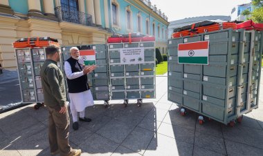 प्रधानमंत्री मोदी ने यूक्रेन की ऐतिहासिक यात्रा पूरी कर कीव से प्रस्थान किया