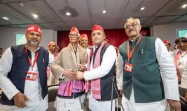 अच्छी शिक्षा और शिक्षकों का सम्मान देने वाले देश दुनिया में आगे बढ़ रहे : अखिलेश यादव