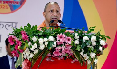 महाकुंभ में आने वाले श्रद्धालुओं की सेवा कर पुलिस के जवान अर्जित करें पुण्य: सीएम