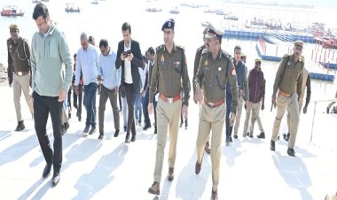 पीएम ​के कार्यक्रम को लेकर संगम क्षेत्र में प्रशासनिक अधिकारियों संग मंडलायुक्त ने लिया जायजा