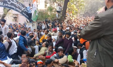 विधानसभा घेरने जा रहे कांग्रेस नेताओं को पुलिस ने किया गिरफ्तार