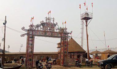  देवरहा बाबा के मचान के पास 18 वर्ष से लगातार जल रही श्री राम अखंड ज्योति 