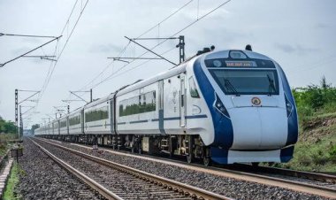 महाकुम्भ 2025 में रेलवे ने विशेष रंगीन टिकट प्रणाली की शुरुआत की,प्रत्येक टिकट का एक विशिष्ट रंग