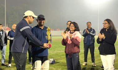 प्रयागराज प्रशासन एवं भारतीय रेलवे के मध्य हुआ क्रिकेट मैच