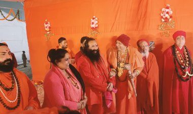 महंत दुर्गादास ने कुम्भ मेला क्षेत्र मे वक्फ बोर्ड की भूमि बताने वाले मौलाना को चेताया 